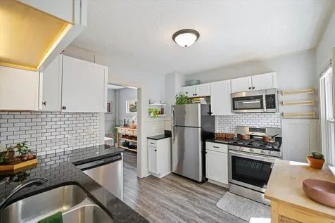 1068 Pleasant Avenue Saint Paul MN 55102