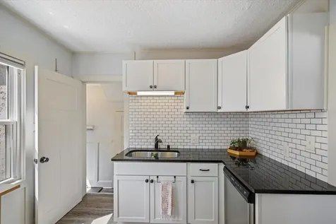 1068 Pleasant Avenue Saint Paul MN 55102