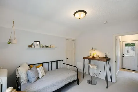 1068 Pleasant Avenue Saint Paul MN 55102