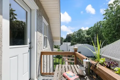 1068 Pleasant Avenue Saint Paul MN 55102