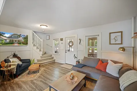 1068 Pleasant Avenue Saint Paul MN 55102