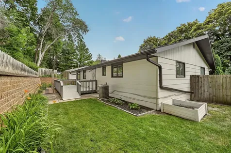 1019 11th Street SW Rochester MN 55902