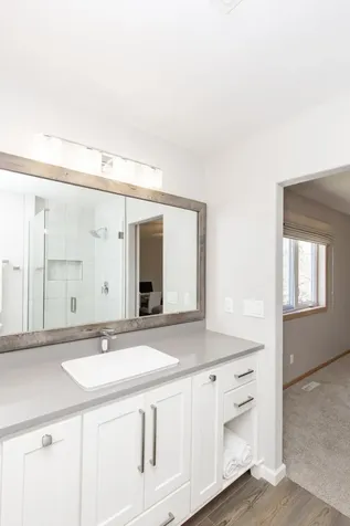 2715 33rd Street S Fargo ND 58103