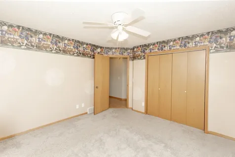 2715 33rd Street S Fargo ND 58103