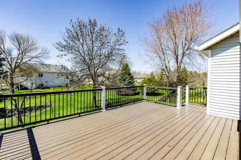 2715 33rd Street S Fargo ND 58103