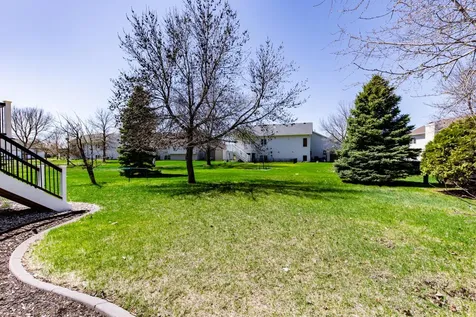 2715 33rd Street S Fargo ND 58103