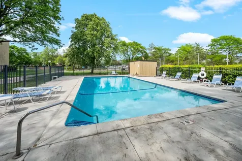 4101 Parklawn Avenue Edina MN 55435
