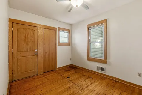 1815 Clinton Avenue Minneapolis MN 55404