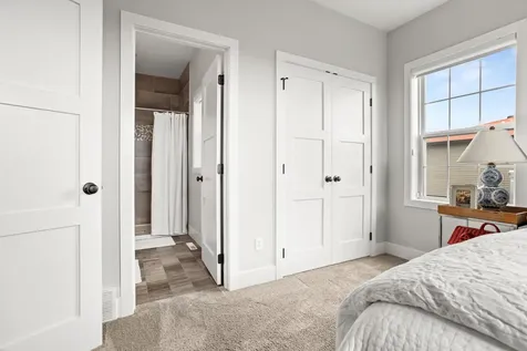 2508 Mcleod Drive E West Fargo ND 58078