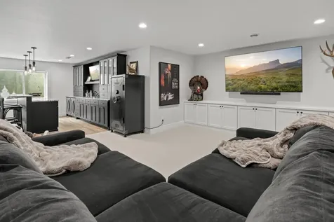 2508 Mcleod Drive E West Fargo ND 58078