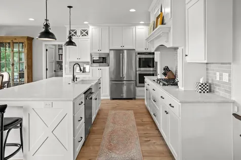 2508 Mcleod Drive E West Fargo ND 58078