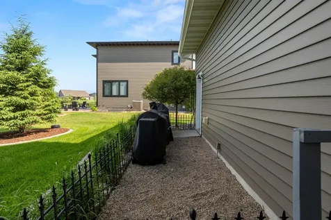 2508 Mcleod Drive E West Fargo ND 58078