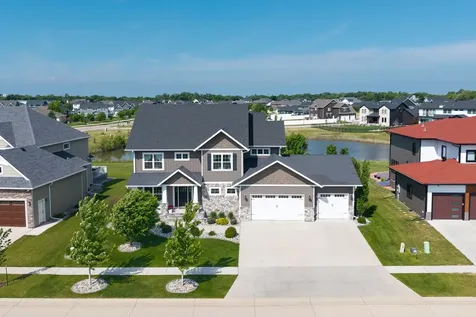 2508 Mcleod Drive E West Fargo ND 58078