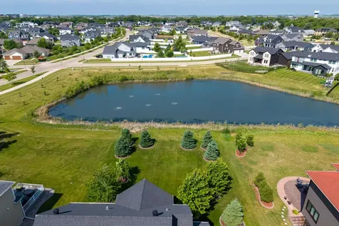 2508 Mcleod Drive E West Fargo ND 58078