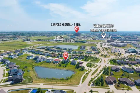 2508 Mcleod Drive E West Fargo ND 58078