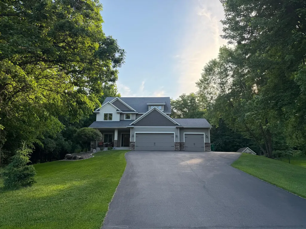 13538 Guadalcanal Street NE Andover MN 55304