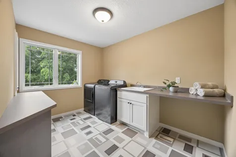 13538 Guadalcanal Street NE Andover MN 55304