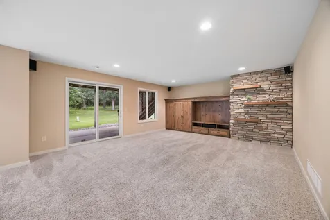 13538 Guadalcanal Street NE Andover MN 55304