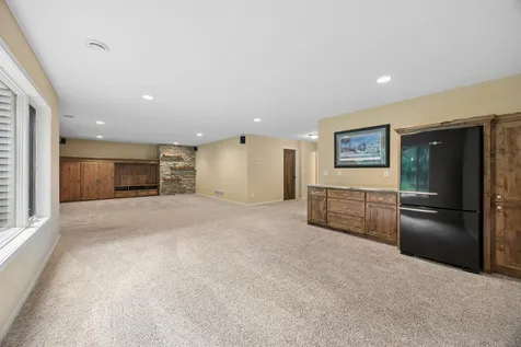 13538 Guadalcanal Street NE Andover MN 55304