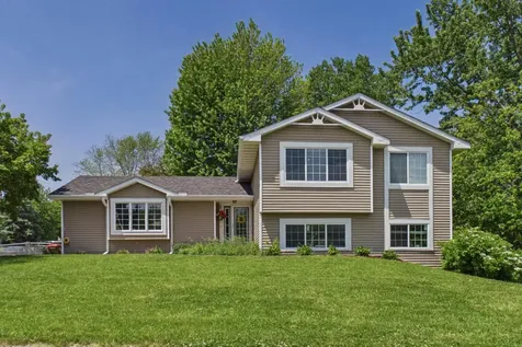 7598 Upper 23rd Street N Oakdale MN 55128
