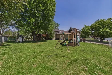 7598 Upper 23rd Street N Oakdale MN 55128