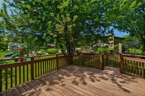 7598 Upper 23rd Street N Oakdale MN 55128