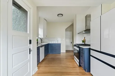 712 Cedar Lake Road S Minneapolis MN 55405