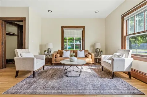 712 Cedar Lake Road S Minneapolis MN 55405