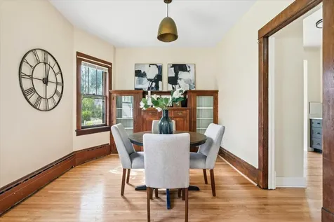 712 Cedar Lake Road S Minneapolis MN 55405