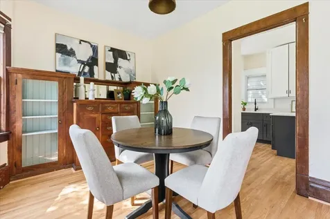 712 Cedar Lake Road S Minneapolis MN 55405
