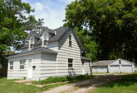 643 W Broadway Avenue Forest Lake MN 55025