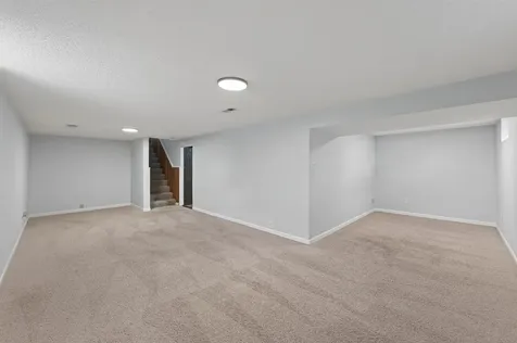10855 President Drive NE Blaine MN 55434