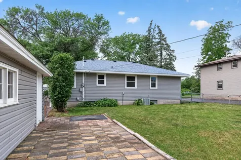 10855 President Drive NE Blaine MN 55434