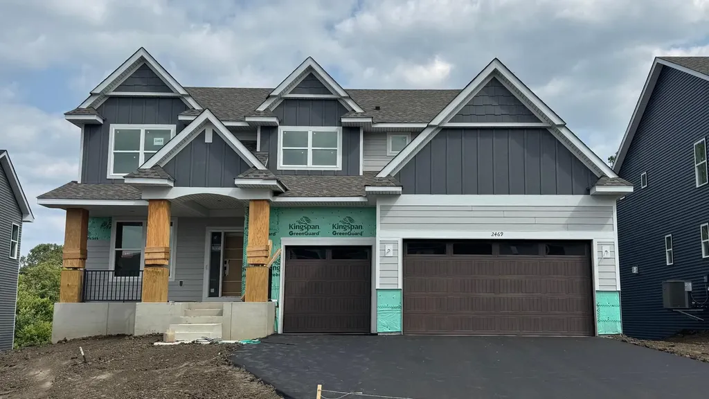 2469 Rock Elm Road Shakopee MN 55379