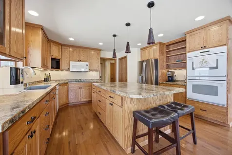 965 18th Avenue Circle N Moorhead MN 56560