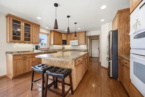965 18th Avenue Circle N Moorhead MN 56560
