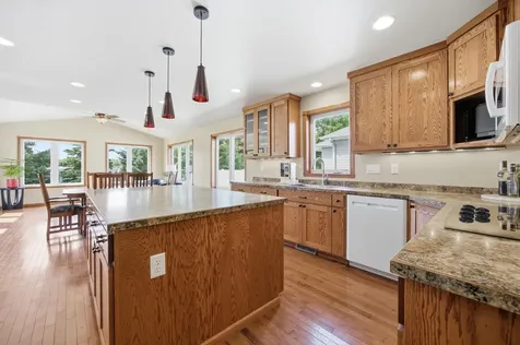 965 18th Avenue Circle N Moorhead MN 56560