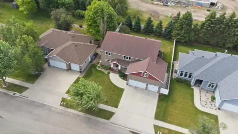 965 18th Avenue Circle N Moorhead MN 56560