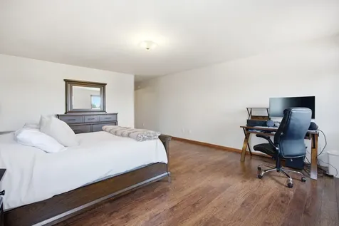 965 18th Avenue Circle N Moorhead MN 56560
