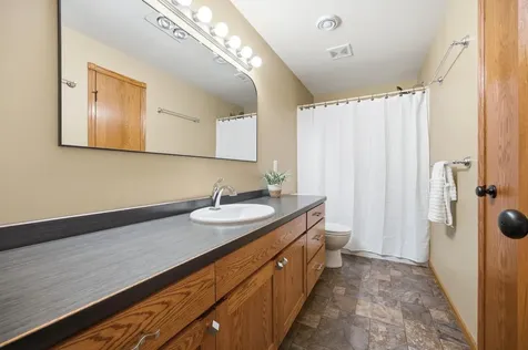 965 18th Avenue Circle N Moorhead MN 56560