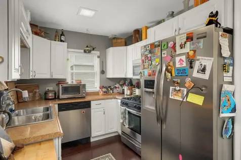 922 NE 18 1/2 Avenue NE Minneapolis MN 55418