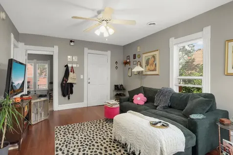 922 NE 18 1/2 Avenue NE Minneapolis MN 55418