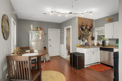 922 NE 18 1/2 Avenue NE Minneapolis MN 55418