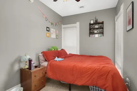 922 NE 18 1/2 Avenue NE Minneapolis MN 55418