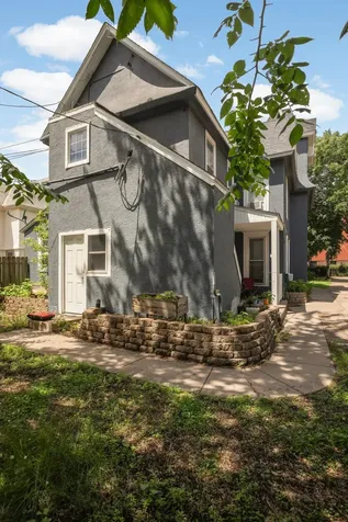 922 NE 18 1/2 Avenue NE Minneapolis MN 55418