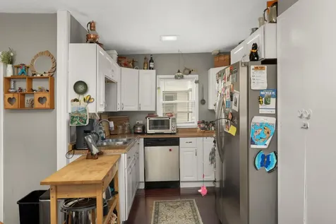 922 NE 18 1/2 Avenue NE Minneapolis MN 55418