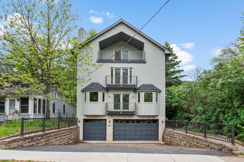 2015 Upton Avenue S Minneapolis MN 55405