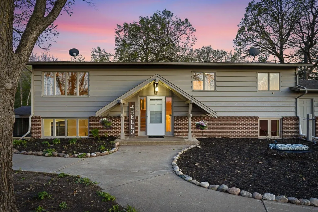 5075 Big Woods Boulevard Chaska MN 55318