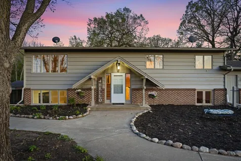 5075 Big Woods Boulevard Chaska MN 55318