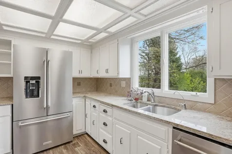 5075 Big Woods Boulevard Chaska MN 55318